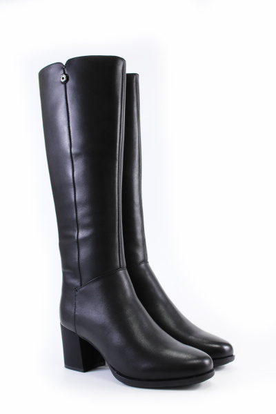 MADELLA кожаные сапоги с декором