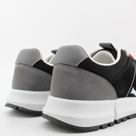 SPUR кроссовки на шнуровке