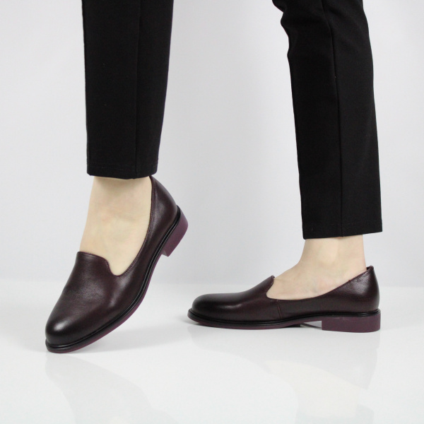 SPUR лоферы бордового цвета