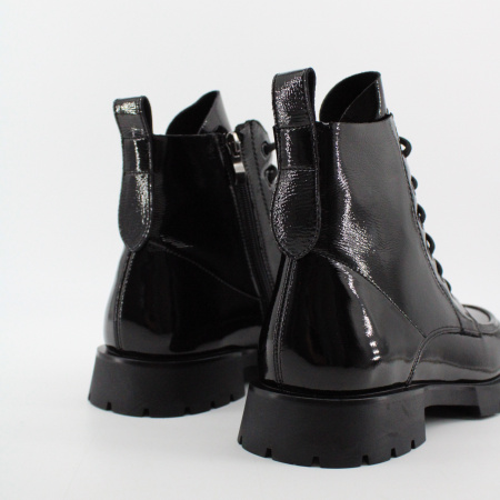 TOFA лаковые ботинки на шнуровке