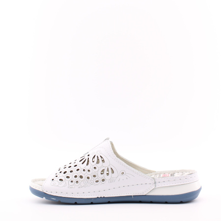 Сабо белое перфорированное TOFA