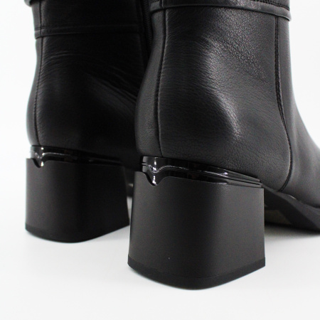 SPUR полусапоги