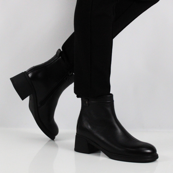 LUKME ботильоны