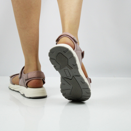 CROSBY сандалии