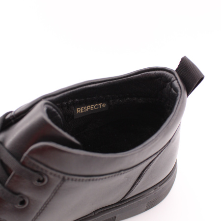 Кроссовки RESPECT