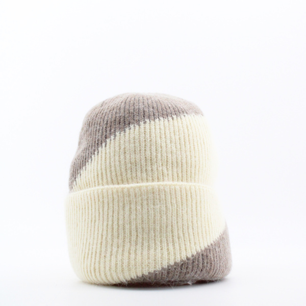 BADEN шапка бежевого цвета