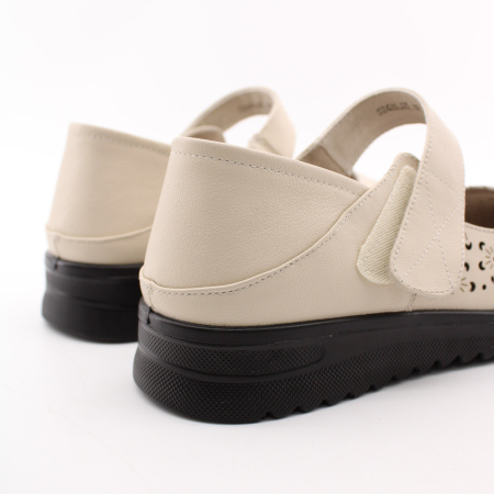 SPUR туфли на липучке