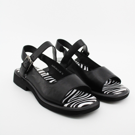 SPUR босоножки -классика в черном цвете