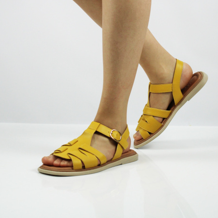 MADELLA сандалии желтого цвета