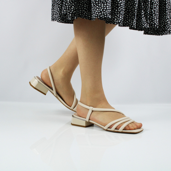 RESPECT бежевые босоножки на венсом каблуке