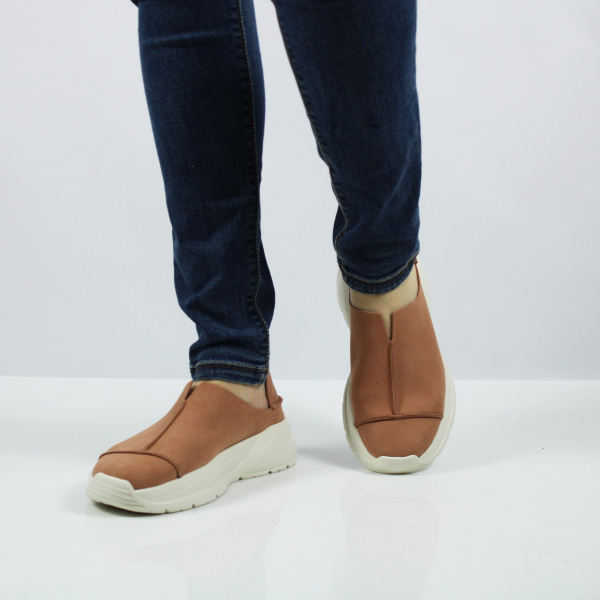 GRUNBERG розовые слипоны из микрополитекса