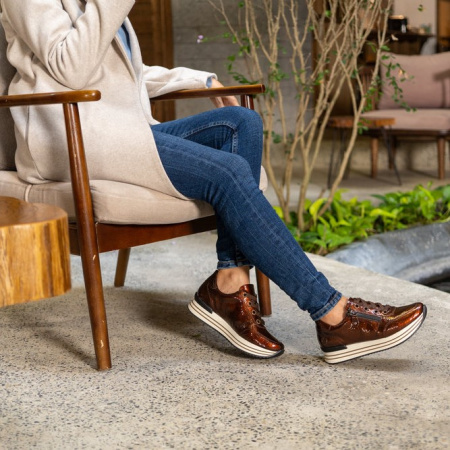 Коричневые лаковые кроссовки REMONTE