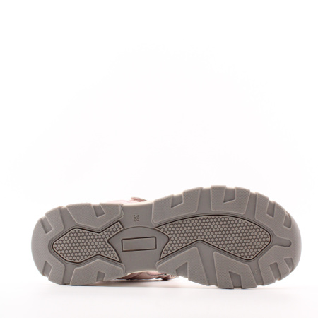 CROSBY сандалии