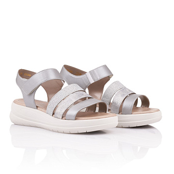 Серебрянные сандалии на танкетке REMONTE