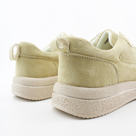 SPUR женскме кроссовки