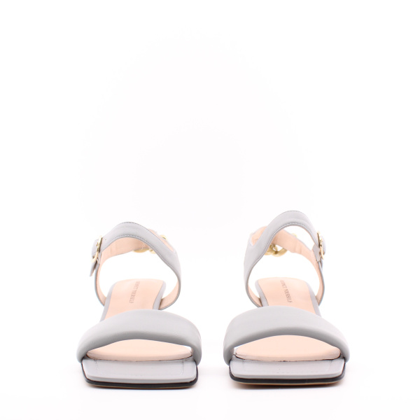 RESPECT серые босоножки с кареобразным носком