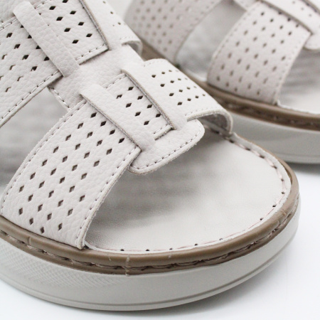 LAGRANDEZZA босоножки серого цвета