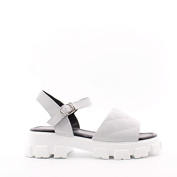 Босоножки на массивной белой подошве BONAVI