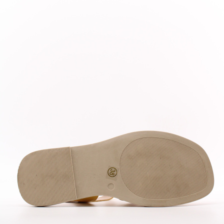 MADELLA сандалии желтого цвета