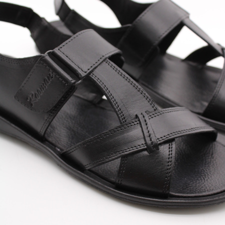 Сандалии на липучке ROOMAN