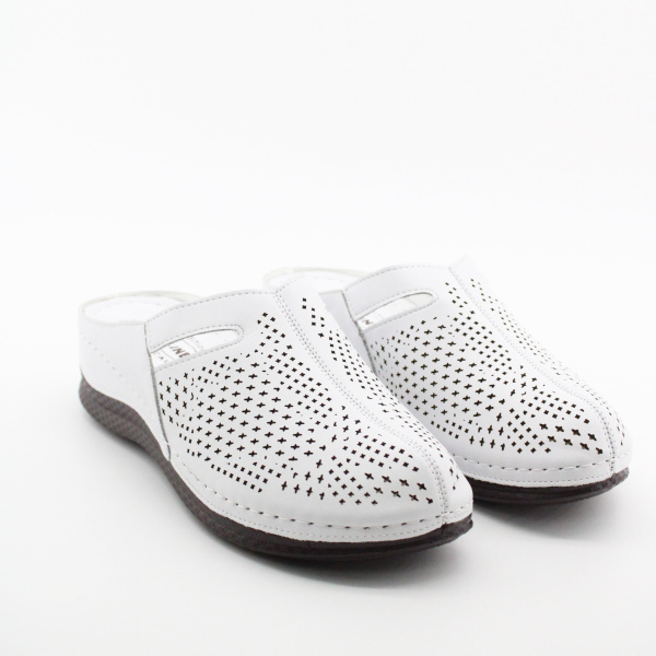 FINN LINE сабо белого цвета полностью перфорированые