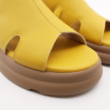 COVANI сандалии на массивной подошве