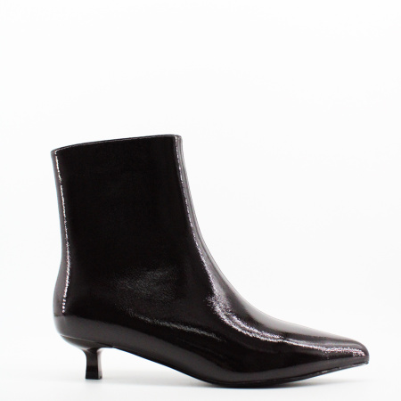 TOFA лаковые ботильоны