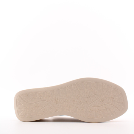 MADELLA босоножки на танкетке