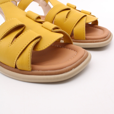 MADELLA сандалии желтого цвета