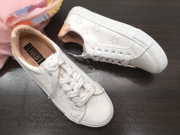 Кеды белые с декором на коже TOFA