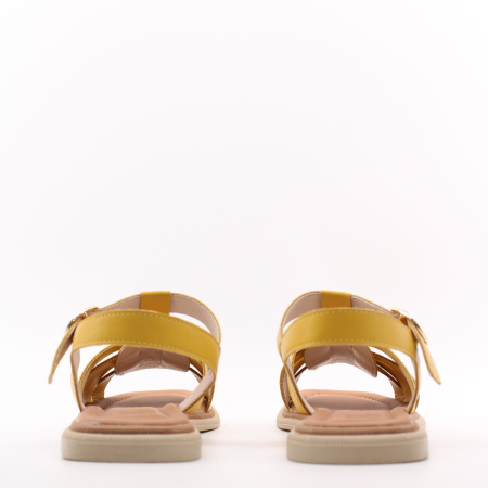 MADELLA сандалии желтого цвета