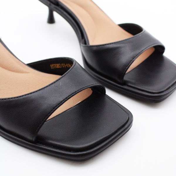 BETSY Босоножки на каблуке-рюмочке