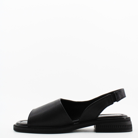 SPUR черные босоножки