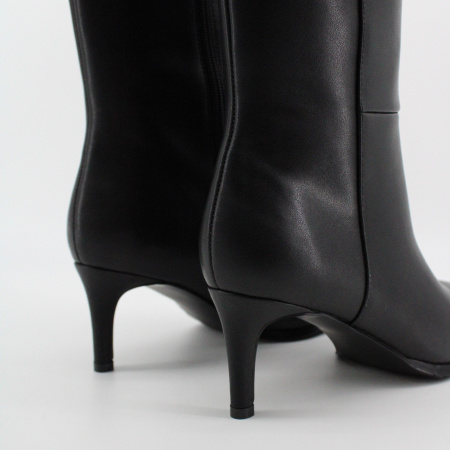 MADELLA сапоги на каблуке