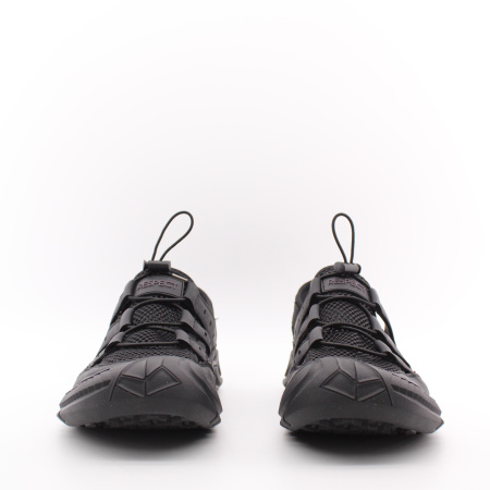 Черные закрытые сандалии RESPECT