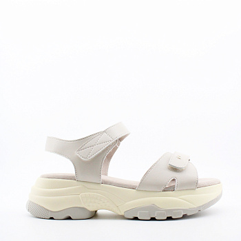 SPUR сандалии