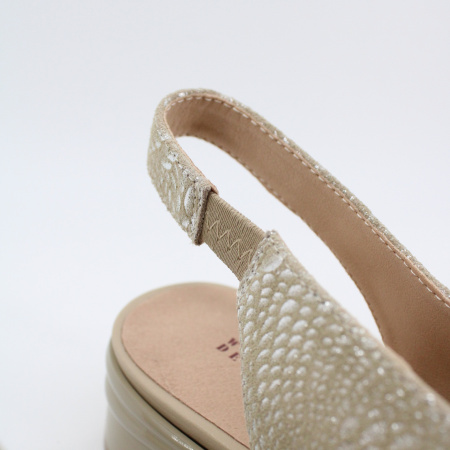 SPUR босоножки