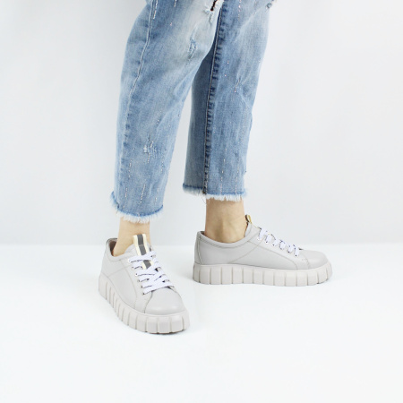 Светлые кеды на рифленной подошве SHOIBERG