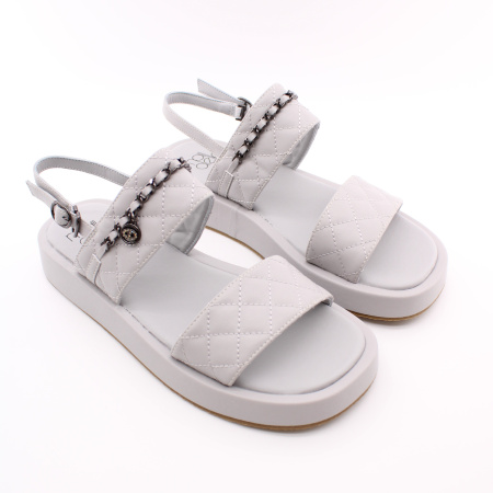 Серые босоножки MADELLA