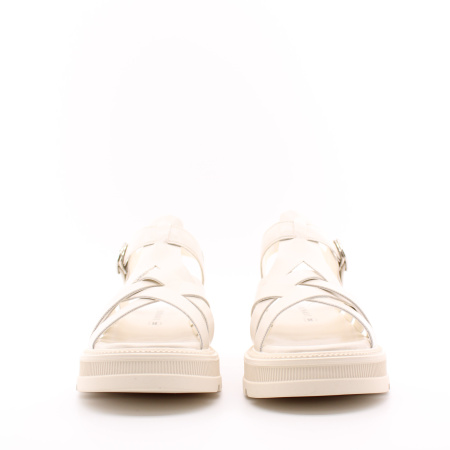 Босоножки светлые BONAVI