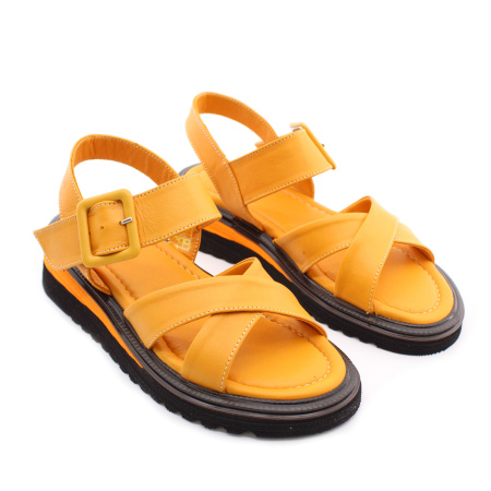 Босоножки на массивной подошве SandM