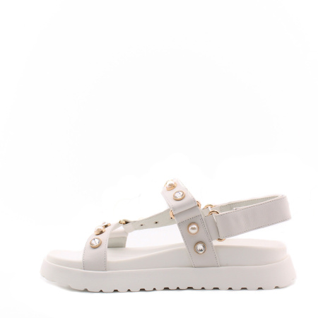 Белые сандалии MADELLA