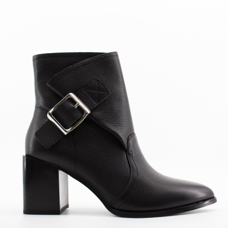 SPUR ботильоны на каблуке