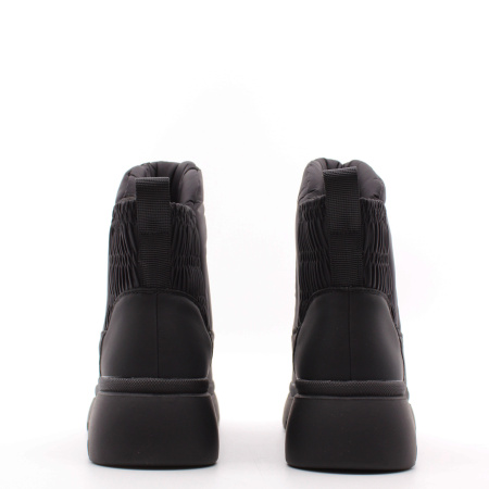 MADELLA дутики