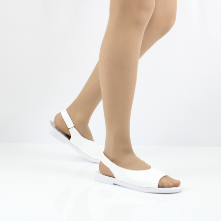 Сандалии белые BONAVI