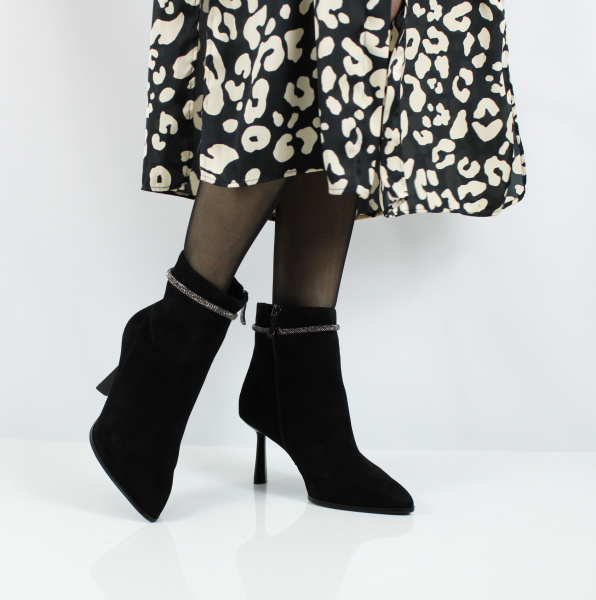 Ботильоны на каблуке RESPECT