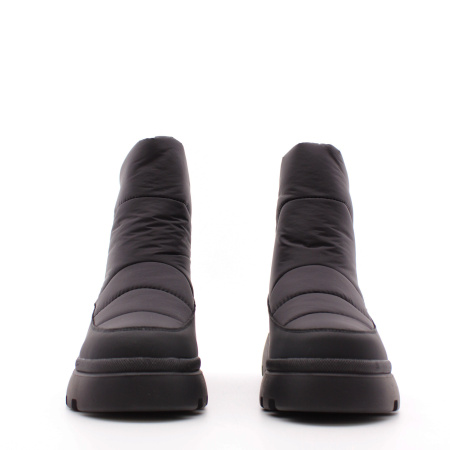 MADELLA дутики