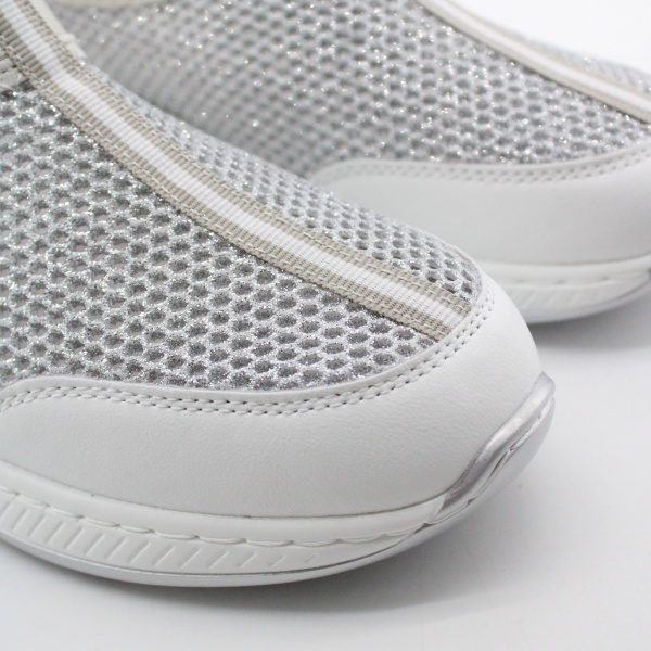 BADEN кроссовки сеточка