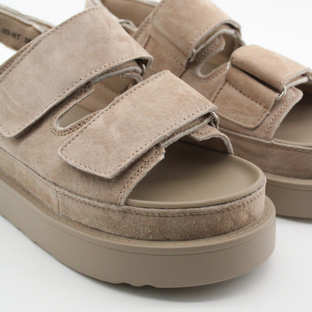 MADELLA сандалии на массивной подошве