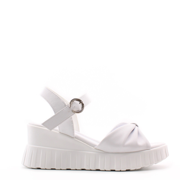 MADELLA босоножки